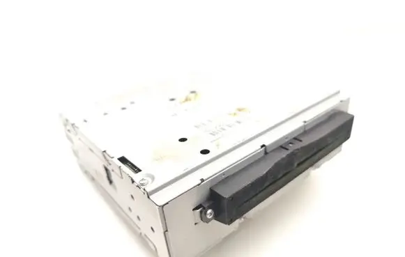 Volvo S40 Radio/CD/DVD/GPS head unit 31328059