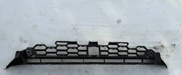Audi A3 8Y Front bumper lower grill 8Y0807647