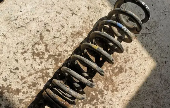 Hyundai i40 Rear coil spring