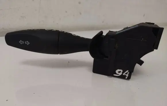 Ford Mondeo Mk III Indicator stalk 1S7113335AD PA66GF30