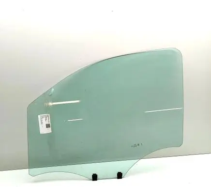 Opel Vivaro Front door window glass four-door 9808077680
