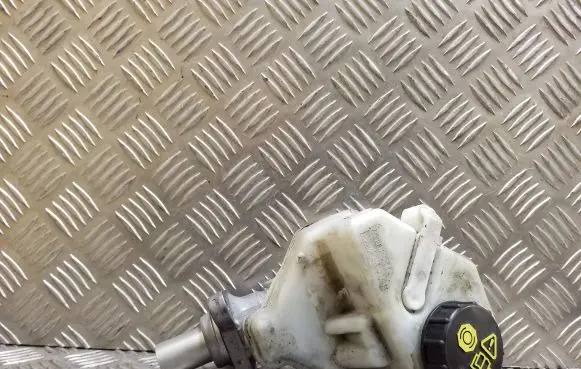 Land Rover Evoque I Master brake cylinder 03350885571