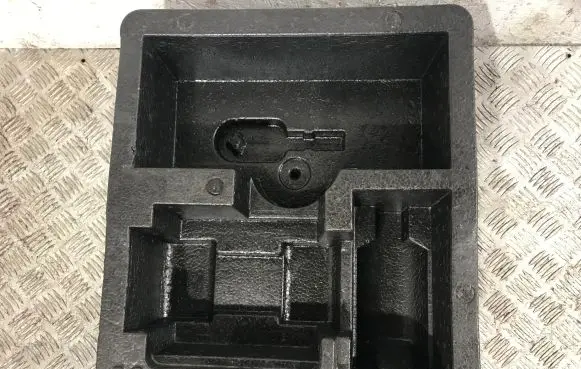 Toyota Auris 150 Tool box 6477702130