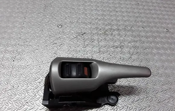 Toyota Auris 150 Front door interior handle 62318A2