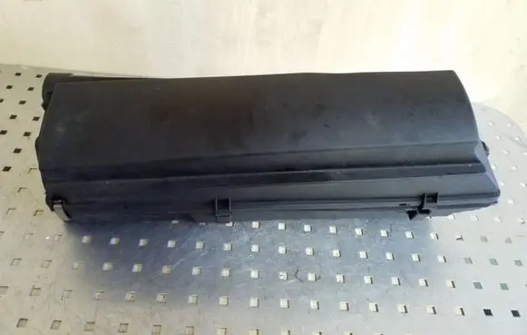Mercedes-Benz E W211 Air filter box A6460901001