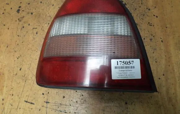 Nissan Sunny Rear/tail lights