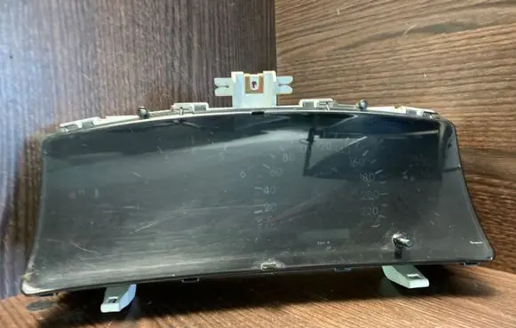 Speedometer (instrument cluster)