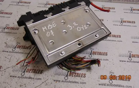Mercedes-Benz E W211 SAM control unit A2115457701