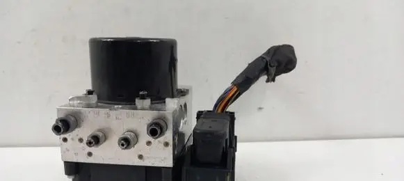 Land Rover Freelander 2 - LR2 ABS Pump