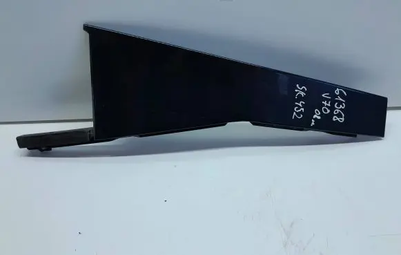 Volvo V70 Door glass trim 0723741