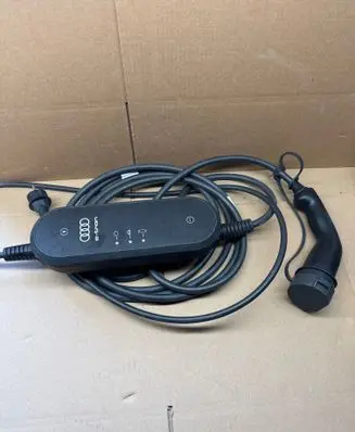 Audi e-tron Electric car charging cable 8V4971675AS 0000231533 02122020