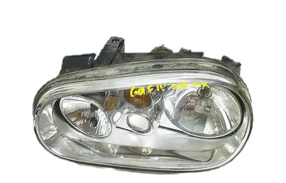 Volkswagen Golf IV Headlight/headlamp 1J1941015C