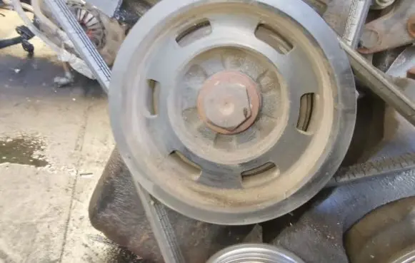 Nissan Almera Crankshaft pulley