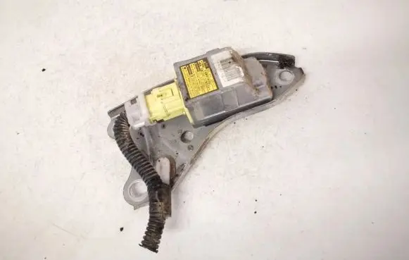 Toyota Avensis Verso Airbag deployment crash/impact sensor 8983044010 89830-44010