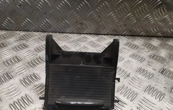 Car ashtray