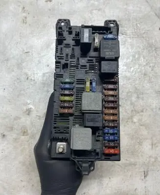 Mercedes-Benz E W211 SAM control unit 2115453901 7203811001