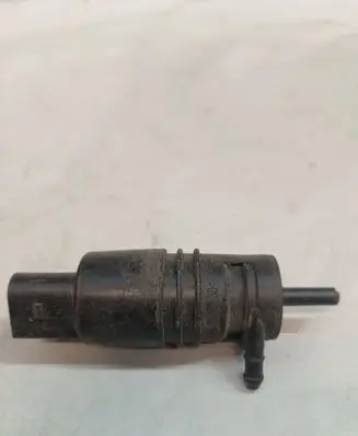 BMW 3 E46 Windscreen/windshield washer pump 8362154