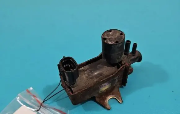 Toyota Yaris Turbo solenoid valve 25819-33010 IMPRK1405053