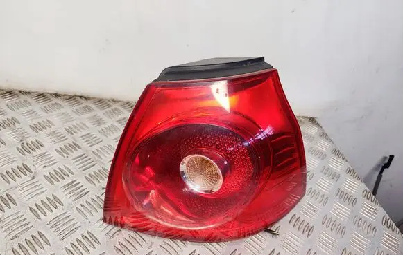 Volkswagen Golf V Rear/tail lights 1K6945096E