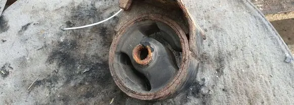 Hyundai Sonata Engine mount bracket
