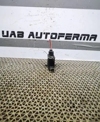 KIA Rio Windscreen/windshield washer pump 985102J000