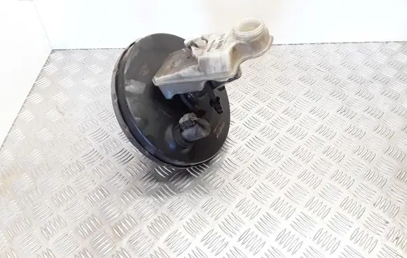 Volvo V50 Brake booster