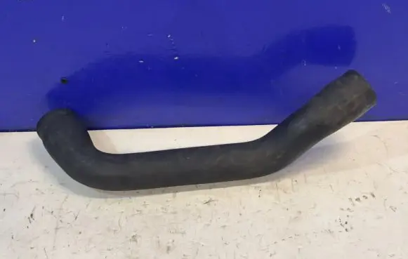 Volvo XC90 Engine coolant pipe/hose 30680913