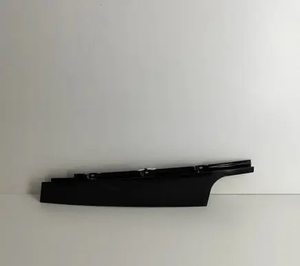 Volvo XC90 Front door glass trim molding 31688693