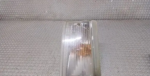 Iveco Daily 35.8 - 9 Front indicator light