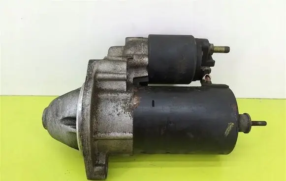 Audi A4 S4 B6 8E 8H Starter motor 06B911023