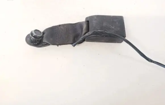 Nissan Qashqai+2 Rear seatbelt buckle 88832ey10a