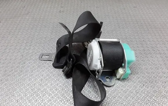 Nissan Note (E11) Rear seatbelt 306087799JN7AB