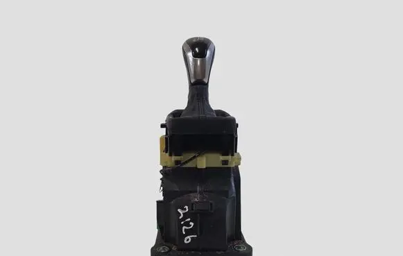 Volvo XC60 Gear shifter/selector 31367685