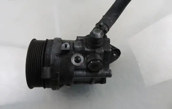 BMW 7 E65 E66 Power steering pump LH2110860