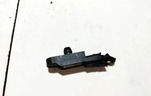 Nissan Qashqai Air pressure sensor 0281002566 8200168253