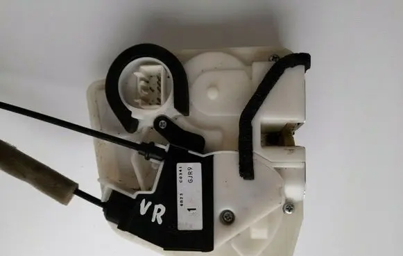 Mazda 6 Front door lock