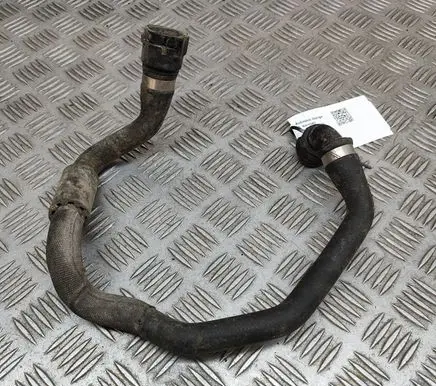 BMW 5 G30 G31 Engine coolant pipe/hose 7644103