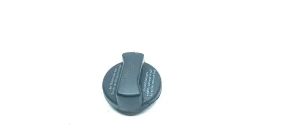 Audi A4 S4 B5 8D Oil filler cap 