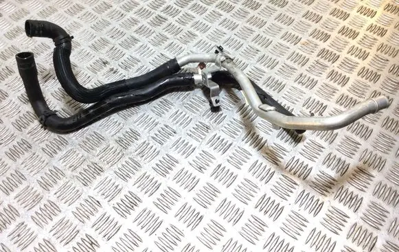 Land Rover Discovery Sport Engine coolant pipe/hose G4D318B402BB