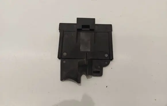 Volkswagen PASSAT B8 Fuse box cover 5Q0927165D PA61GB20GF10