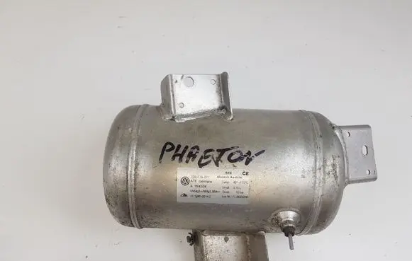 Volkswagen Phaeton Vacuum air tank 3D0616201
