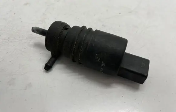 Mercedes-Benz C W204 Windscreen/windshield washer pump