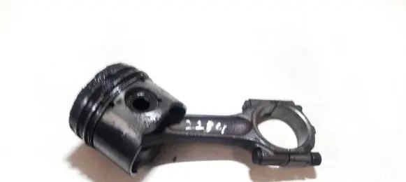 Citroen Xsara Picasso Piston with connecting rod