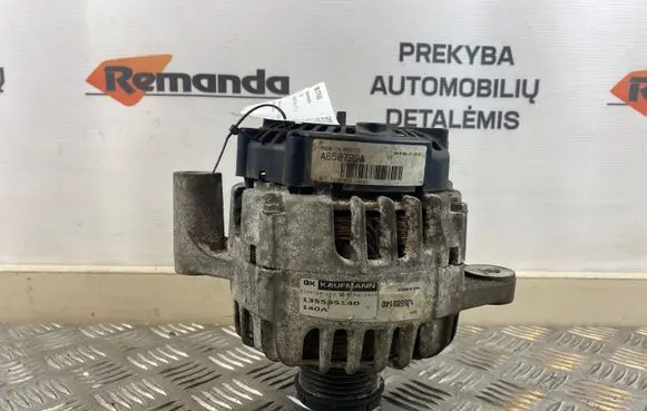 Opel Zafira C Generator/alternator 135585140 A650799A