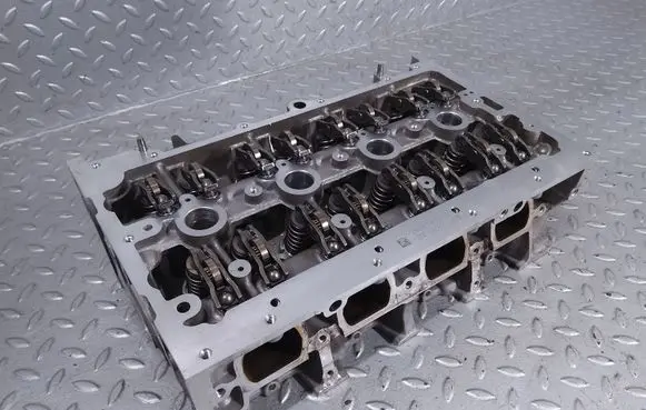 Volkswagen T-Roc Engine head 05E103063F DPCA 05E103063A