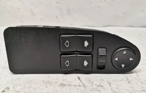 BMW 5 E39 Electric window control switch 8368967 085948