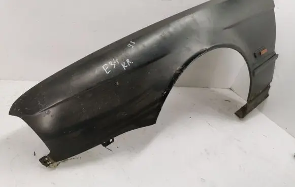 BMW 5 E34 Fender