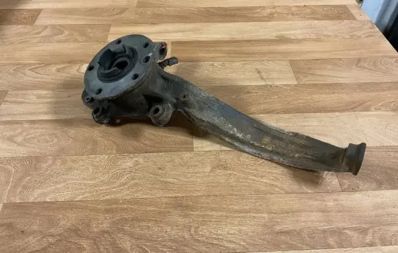 Porsche Cayenne (9PA) Front wheel hub 7L0407258A