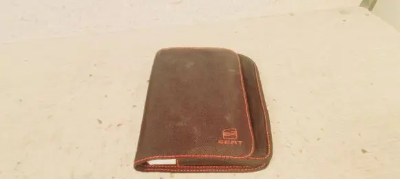 Seat Leon (1P) Owners service history hand book 