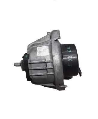 BMW 3 E90 E91 Engine mount bracket 